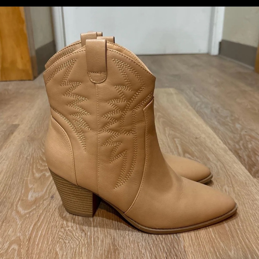 Short Cowgirl Booties